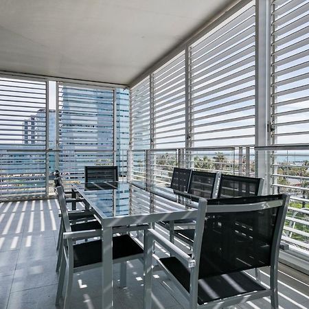 Alcam Llum Deluxe Apartment Барселона Екстериор снимка