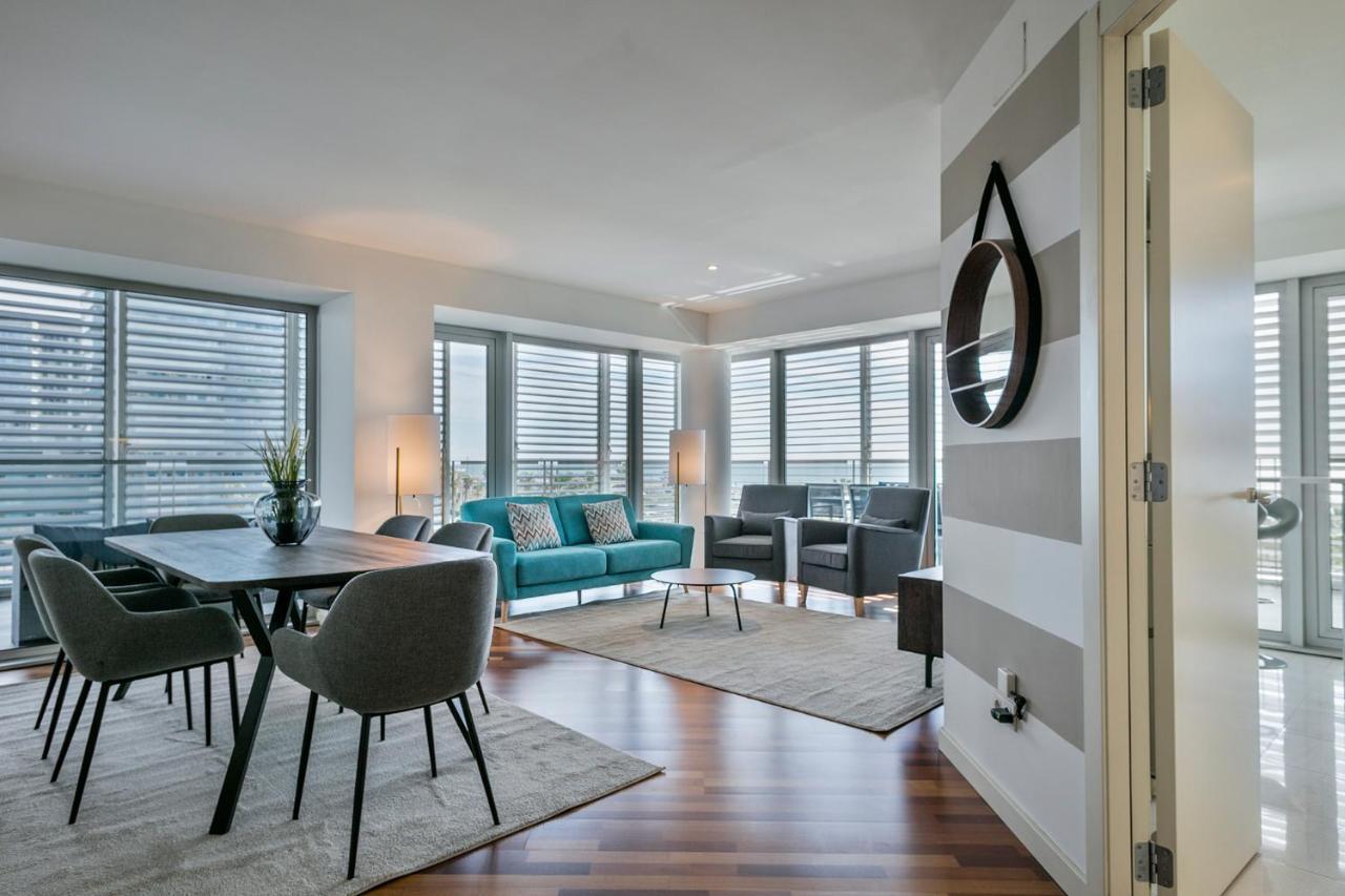 Alcam Llum Deluxe Apartment Барселона Екстериор снимка