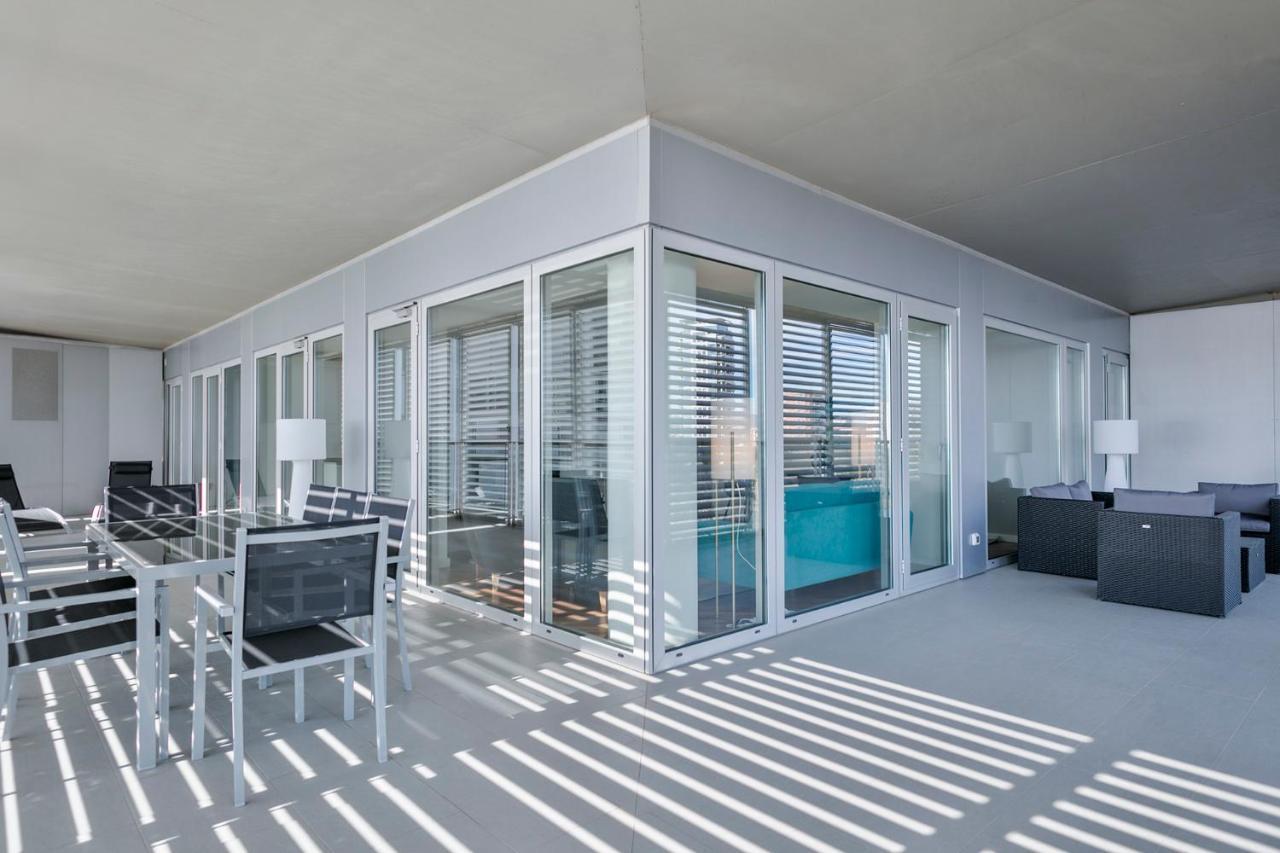 Alcam Llum Deluxe Apartment Барселона Екстериор снимка