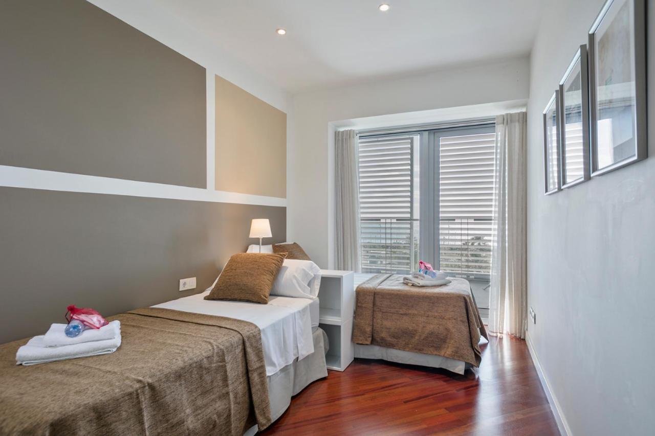 Alcam Llum Deluxe Apartment Барселона Екстериор снимка