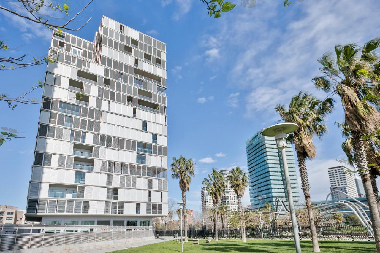 Alcam Llum Deluxe Apartment Барселона Екстериор снимка